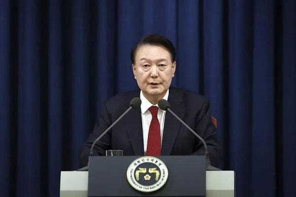 配资门户导航 韩国总统道歉！执政党党首：尹锡悦已不可能正常履职 提前退居二线不可避免